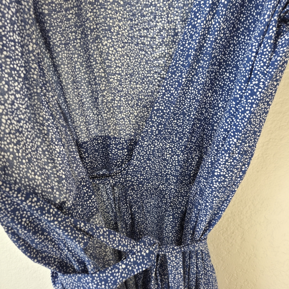 Zesica Wrap Fuffler Midi Dress Womens M Blue/White Floral Short Sleeve VNeck - Picture 9 of 16